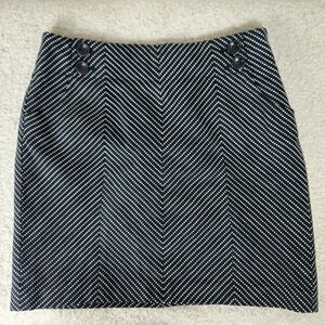 Ann Taylor Petites Polka Dot Herringbone Black White Mini Skirt Size 6 Petite